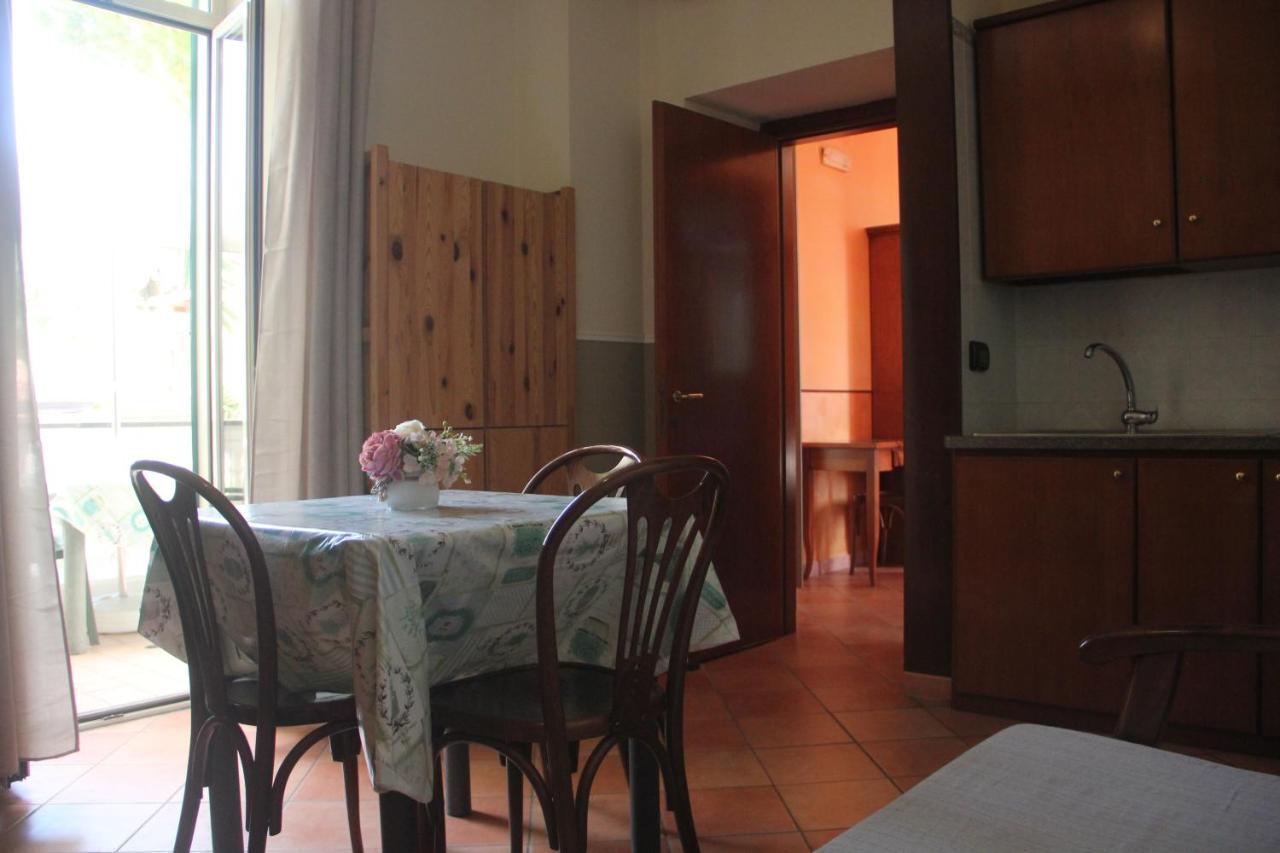 Villino Gregoraci Relais Acomodação com café da manhã Santa Marinella Exterior foto