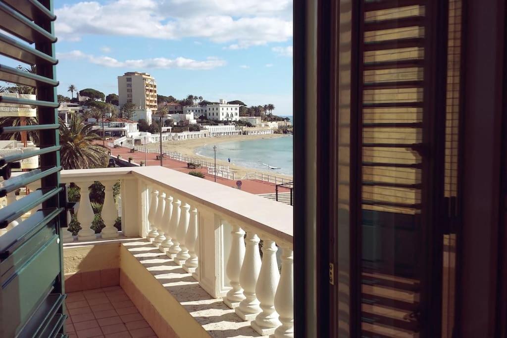 Villino Gregoraci Relais Acomodação com café da manhã Santa Marinella Exterior foto